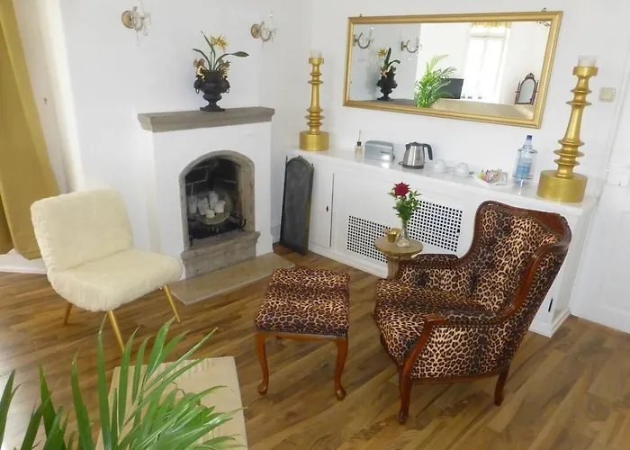 Πανσιόν Historisches Wirtshaus An Der Lahn 3*